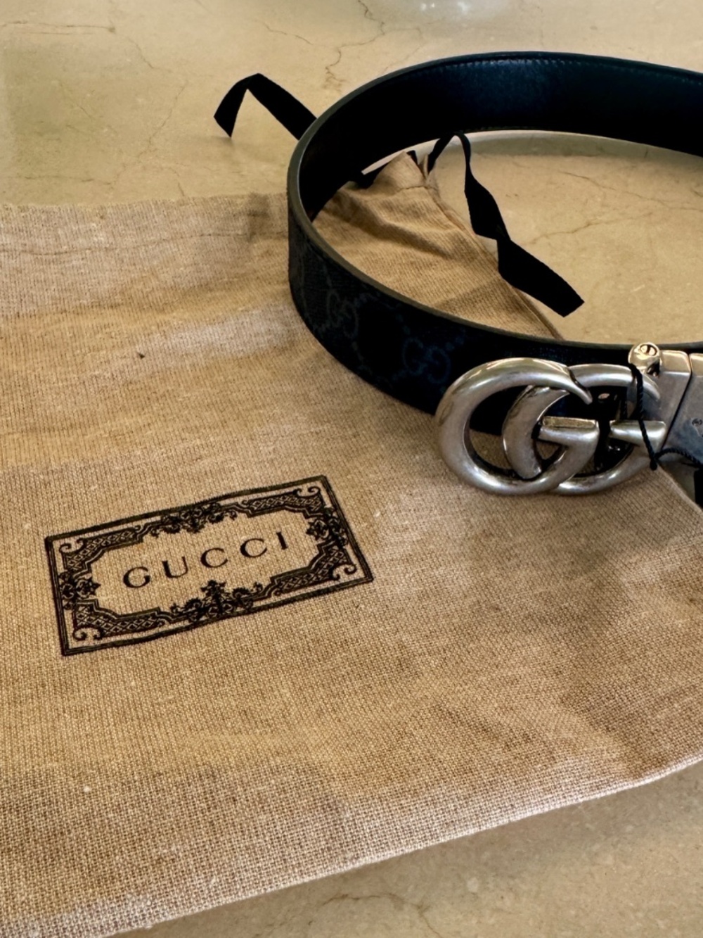 Authentic, Gucci GG Marmont Reversible Belt 1/2" Wide Size 70 - Picture 7 of 8